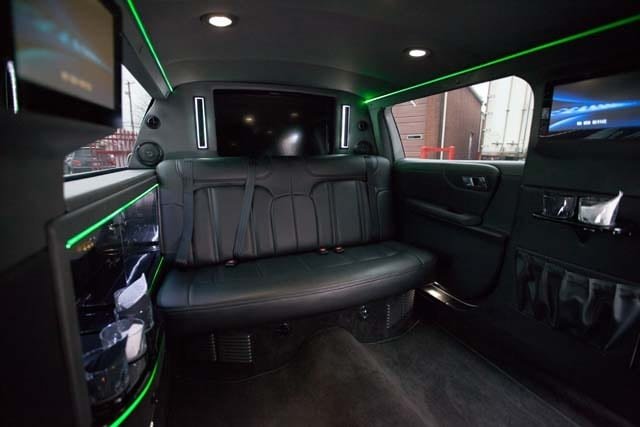 Lincoln MKT Stretch Limousine